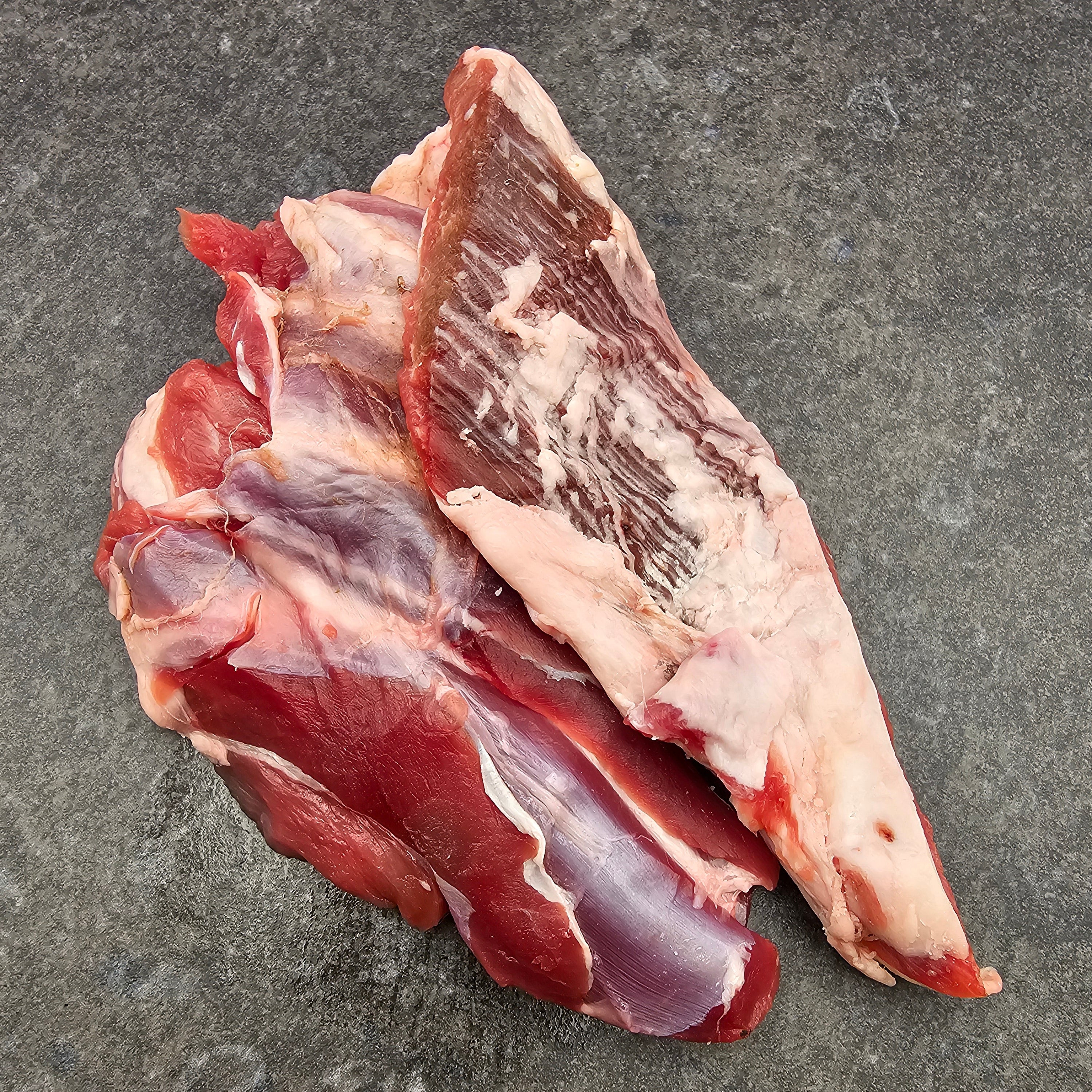 Schaffleisch am Stück – rohes Muskelfleisch für Hunde aus der Ostschweiz