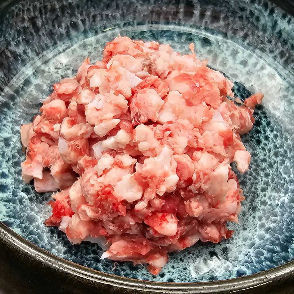 Rindsbrustbein gewolft – fleischiger Knochen als Kauspass und Calciumquelle für Hunde aus der Ostschweiz