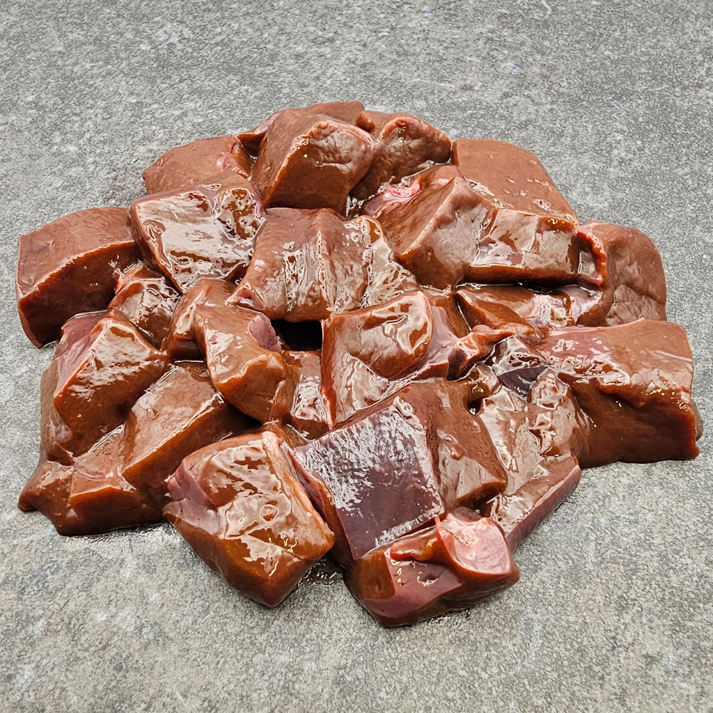 Rinderleber geschnetzelt – eine BARF-Innerei für Hunde aus der Ostschweiz