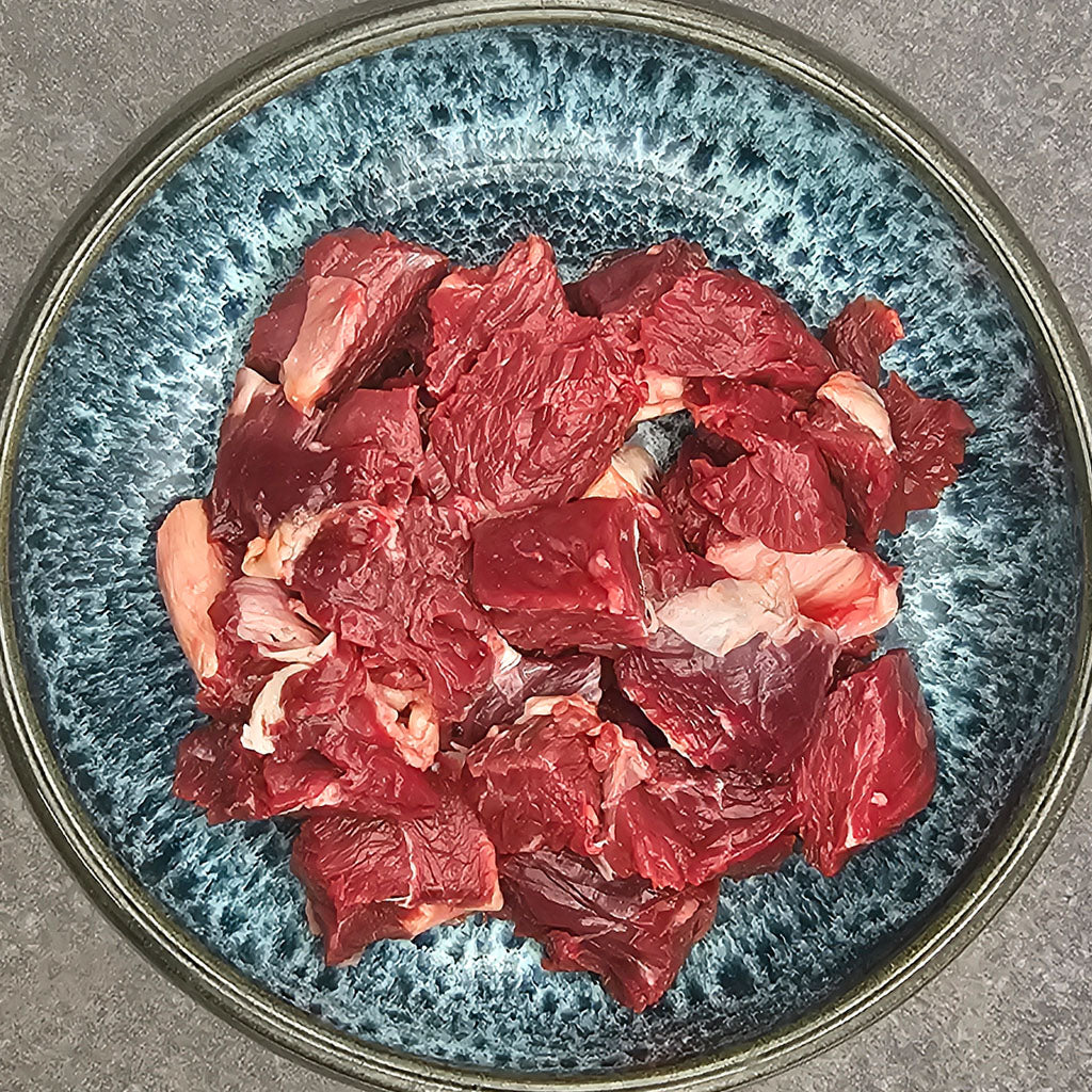 Rindfleisch geschnetzelt – rohes Muskelfleisch für Hunde aus der Ostschweiz