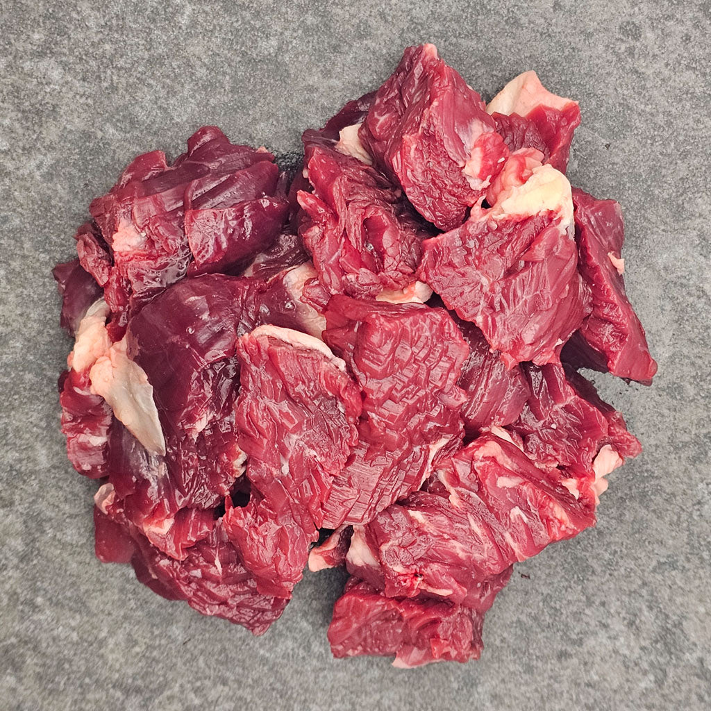 Rindfleisch geschnetzelt – rohes Muskelfleisch für Hunde aus der Ostschweiz
